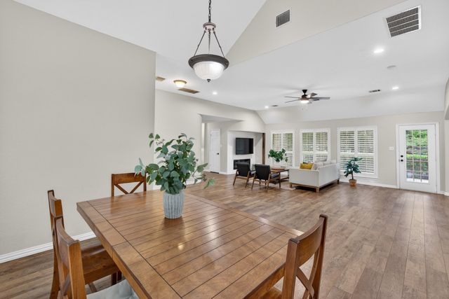 4239 Hearthside Drive, Grapevine, TX 76051