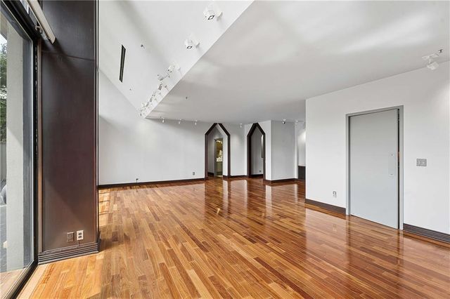 2660 Peachtree Road NW 4A, Atlanta, GA 30305