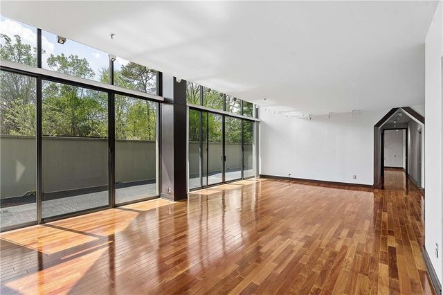 2660 Peachtree Road NW 4A, Atlanta, GA 30305