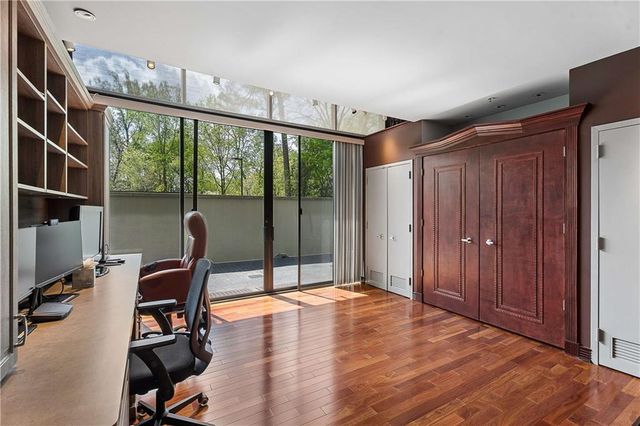 2660 Peachtree Road NW 4A, Atlanta, GA 30305