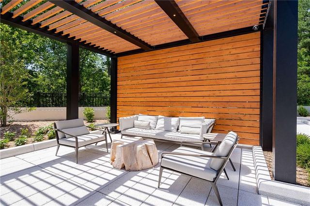 2660 Peachtree Road NW 4A, Atlanta, GA 30305