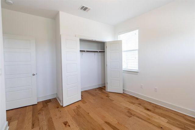 7111 Mowbray ST, Austin, TX 78741