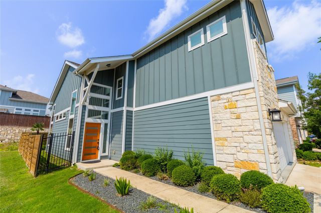 7111 Mowbray ST, Austin, TX 78741