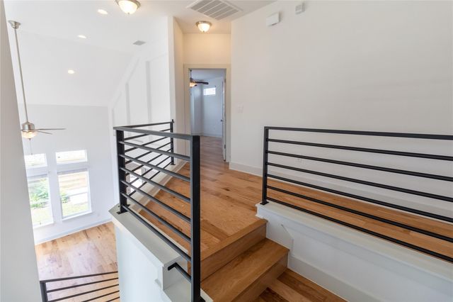 7111 Mowbray ST, Austin, TX 78741