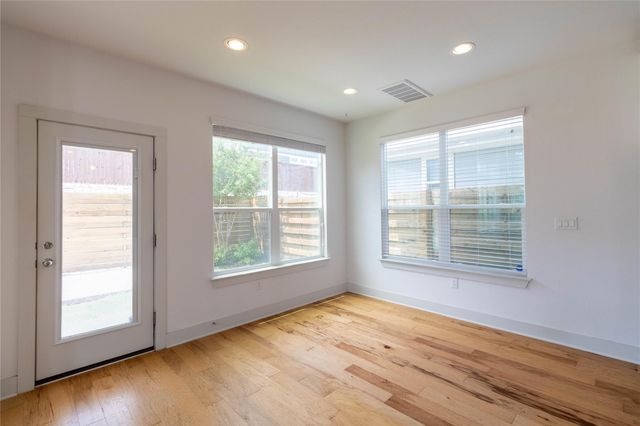7111 Mowbray ST, Austin, TX 78741