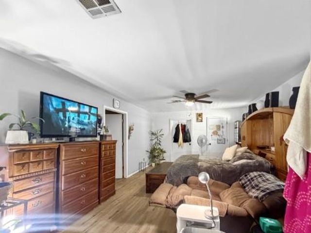 305 N 6th Street, Noble, OK 73068