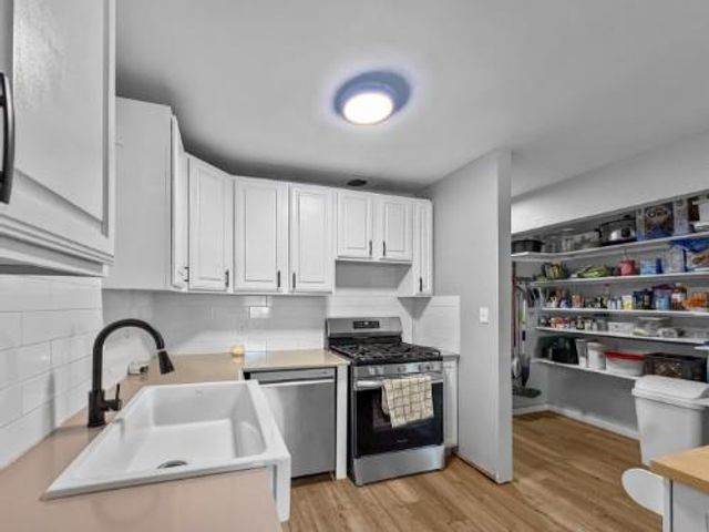 305 N 6th Street, Noble, OK 73068