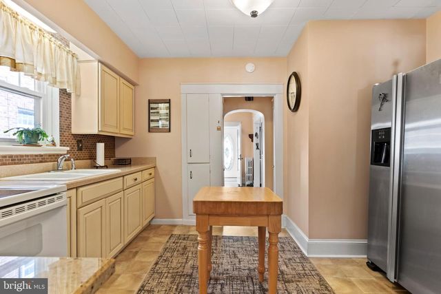 318 N FRONT STREET, Wormleysburg, PA 17043