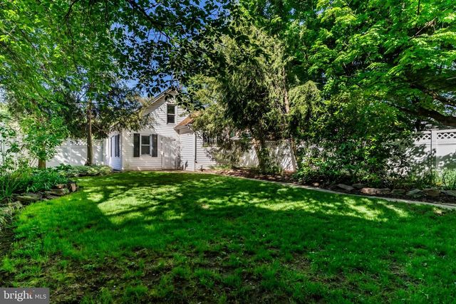318 N FRONT STREET, Wormleysburg, PA 17043