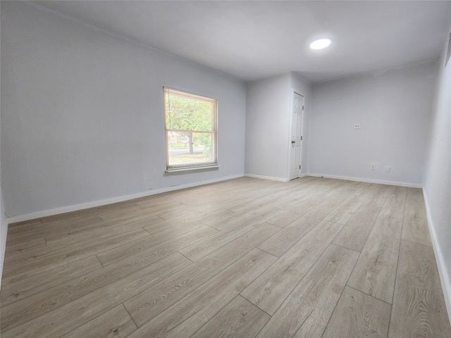 2633 Crestbrook Lane, Grand Prairie, TX 75052