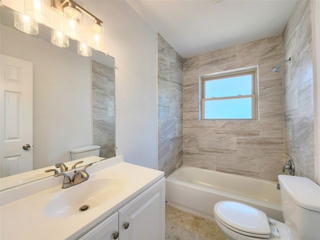 2633 Crestbrook Lane, Grand Prairie, TX 75052