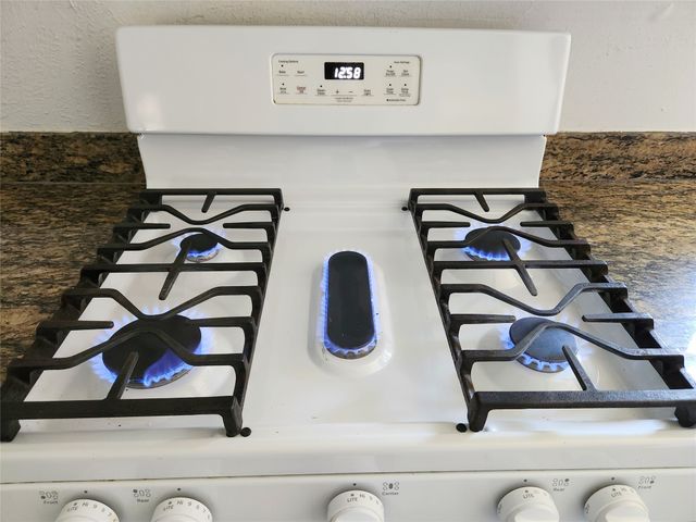 2633 Crestbrook Lane, Grand Prairie, TX 75052