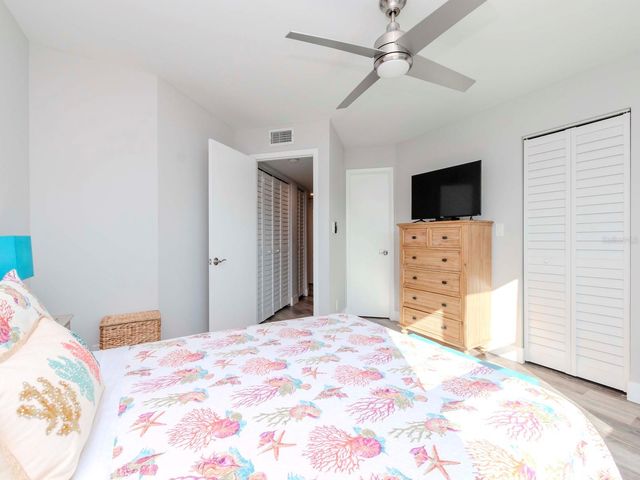 6100 BAHIA DEL MAR CIRCLE 102, St Petersburg, FL 33715