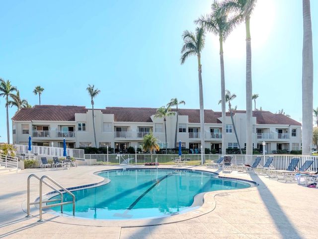6100 BAHIA DEL MAR CIRCLE 102, St Petersburg, FL 33715