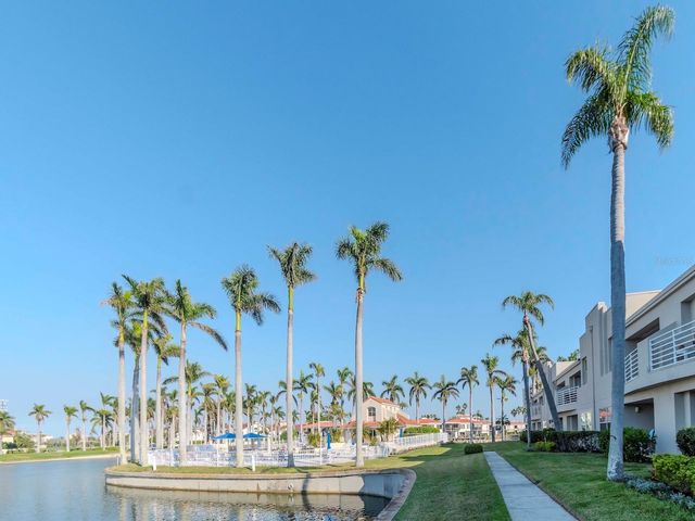 6100 BAHIA DEL MAR CIRCLE 102, St Petersburg, FL 33715