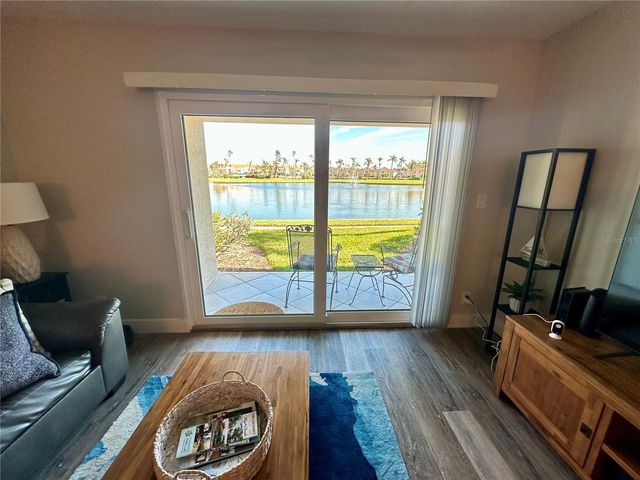 6100 BAHIA DEL MAR CIRCLE 102, St Petersburg, FL 33715