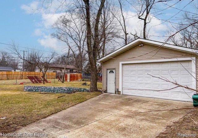 1233 DAVIS ST, Ypsilanti Charter Township, MI 48198