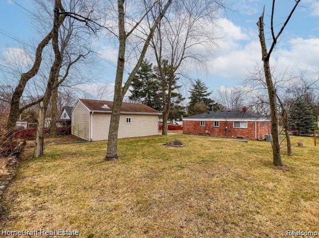 1233 DAVIS ST, Ypsilanti Charter Township, MI 48198
