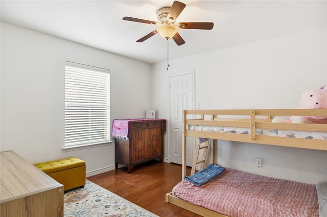 937 Yucca Court, Burleson, TX 76028