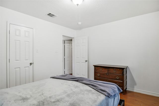 937 Yucca Court, Burleson, TX 76028