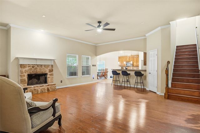 937 Yucca Court, Burleson, TX 76028