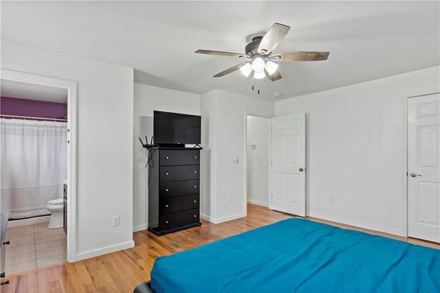 139 Danielle Dr, Woonsocket, RI 02895