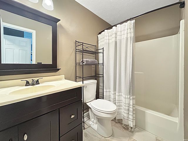 401 Faxon Drive, Lafayette, IN 47905