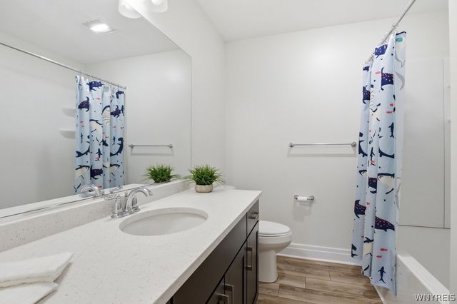 5561 Cooper Ridge, Hamburg, NY 14075