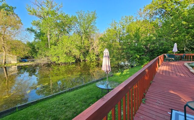 170 Hilldale Lane, Port Barrington, IL 60010