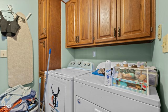 5861 N 75 W, Whiteland, IN 46184