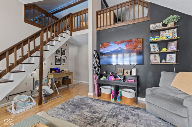 5861 N 75 W, Whiteland, IN 46184