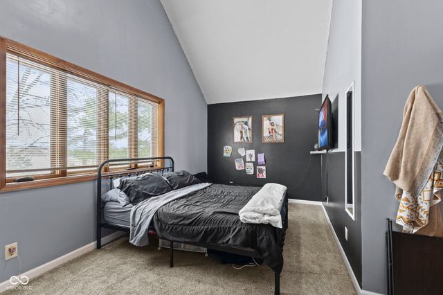 5861 N 75 W, Whiteland, IN 46184