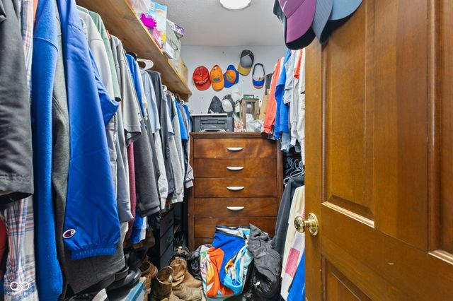 5861 N 75 W, Whiteland, IN 46184