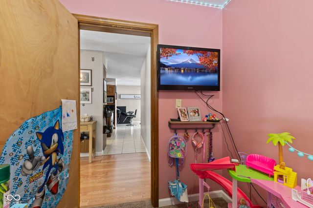 5861 N 75 W, Whiteland, IN 46184