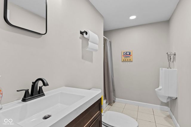 5861 N 75 W, Whiteland, IN 46184