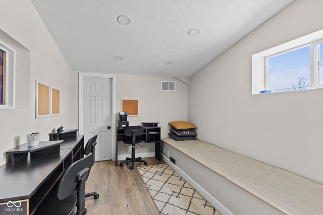 5861 N 75 W, Whiteland, IN 46184