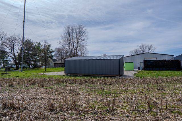 5861 N 75 W, Whiteland, IN 46184