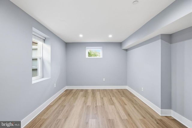7121 W GREENVALE PKWY, Chevy Chase, MD 20815