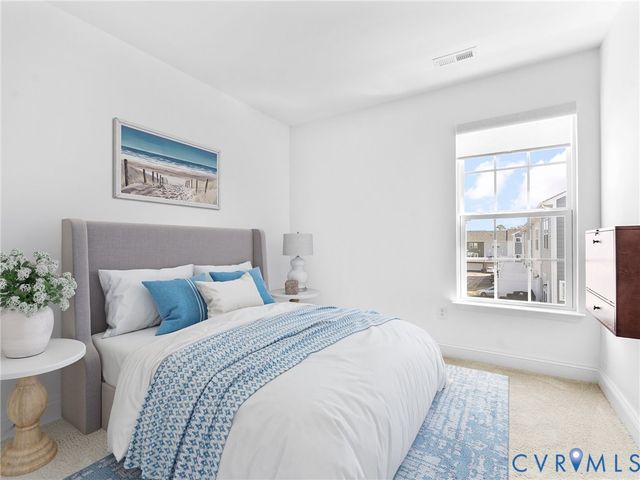 421 Randolph View Dr, Midlothian, VA 23114