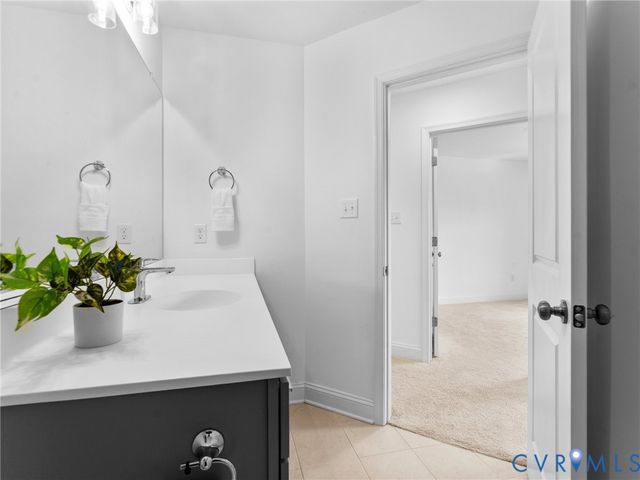 421 Randolph View Dr, Midlothian, VA 23114