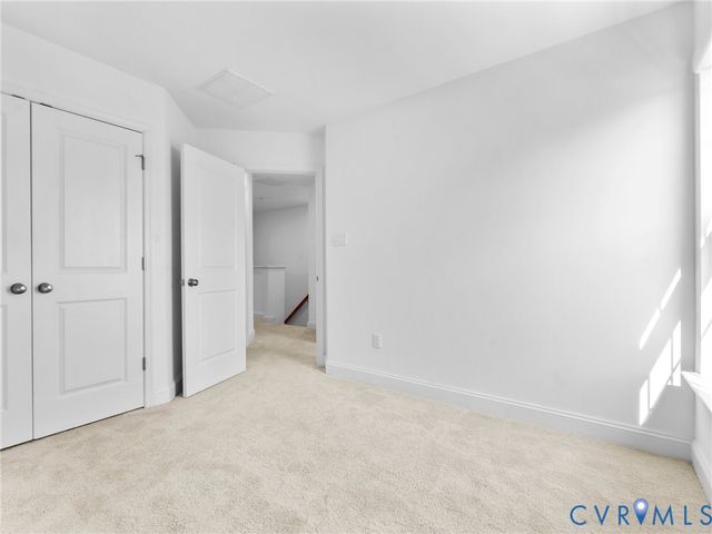 421 Randolph View Dr, Midlothian, VA 23114