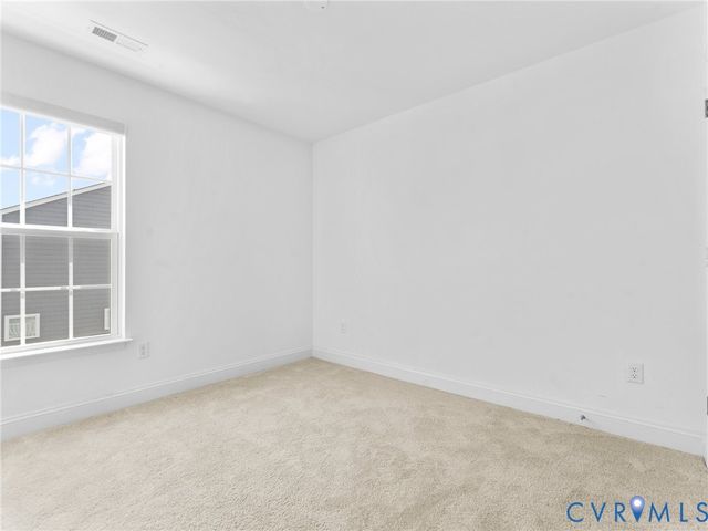 421 Randolph View Dr, Midlothian, VA 23114