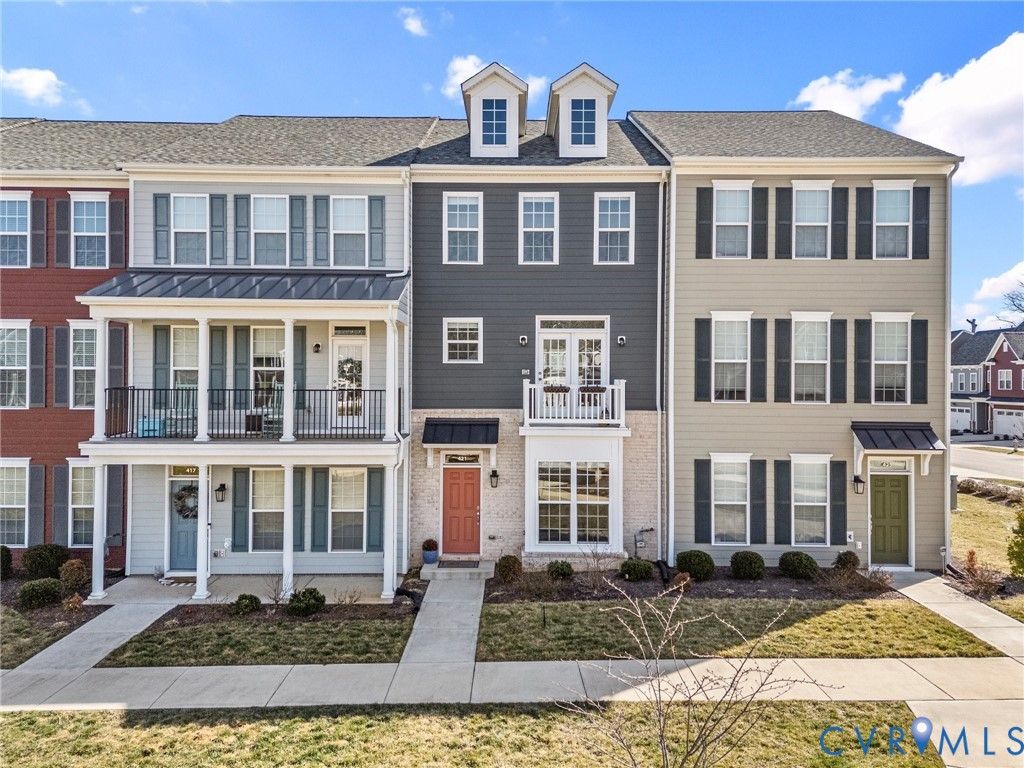 421 Randolph View Dr, Midlothian, VA 23114