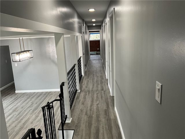 2612 Graceland Rd, Neshannock Twp, PA 16105