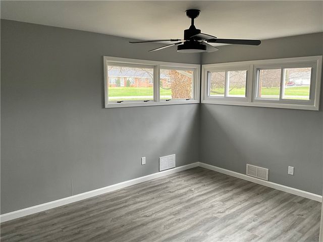 2612 Graceland Rd, Neshannock Twp, PA 16105