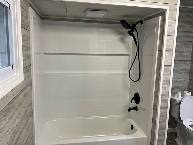 2612 Graceland Rd, Neshannock Twp, PA 16105