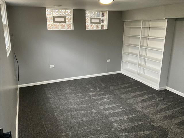 2612 Graceland Rd, Neshannock Twp, PA 16105