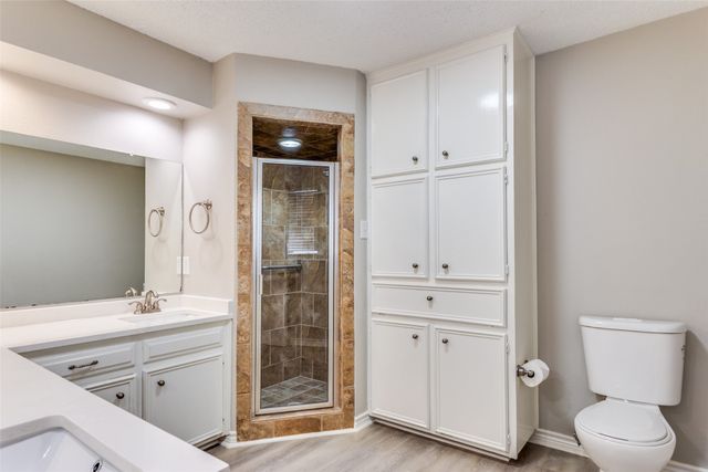 411 Washington Drive, Arlington, TX 76011