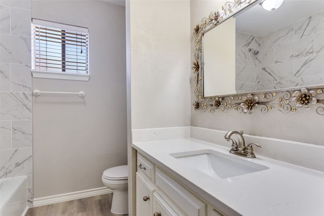 411 Washington Drive, Arlington, TX 76011