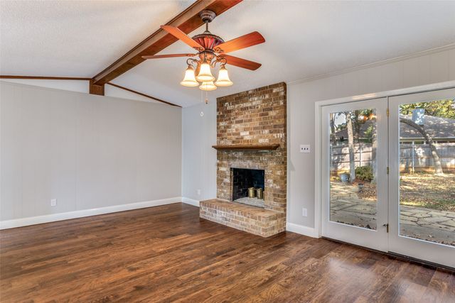 411 Washington Drive, Arlington, TX 76011